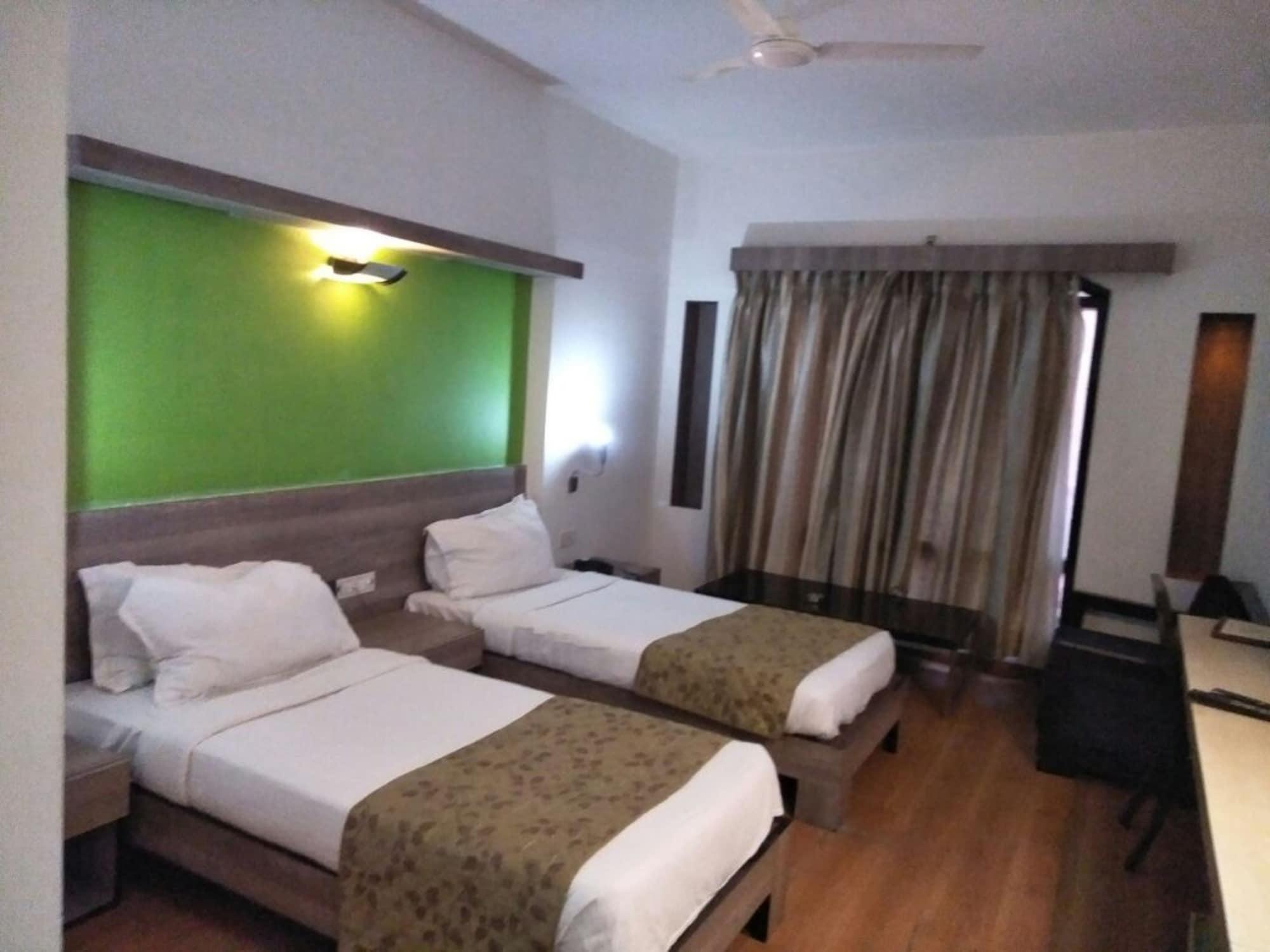Hotel Cambay Sapphire, Gandhinagar Exterior foto
