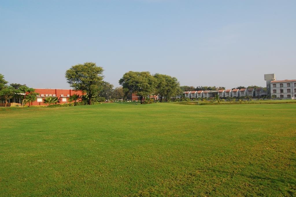 Hotel Cambay Sapphire, Gandhinagar Exterior foto